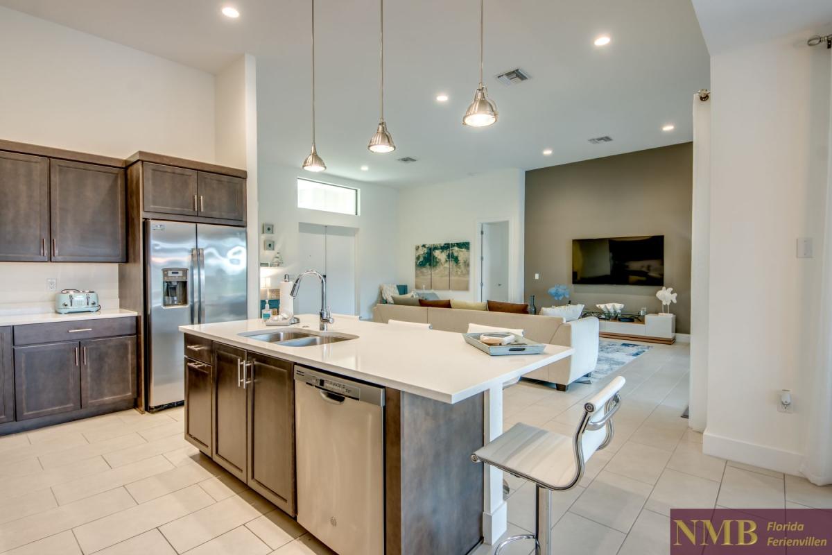 Ferienhaus-Cape-Coral-Villa-Long-Island_26-Kitchen