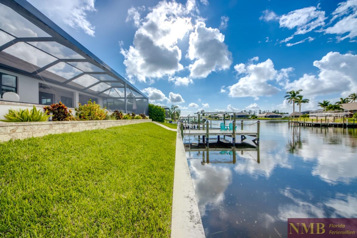 Ferienhaus-Cape-Coral-Villa-Long-Island_82-Backyard